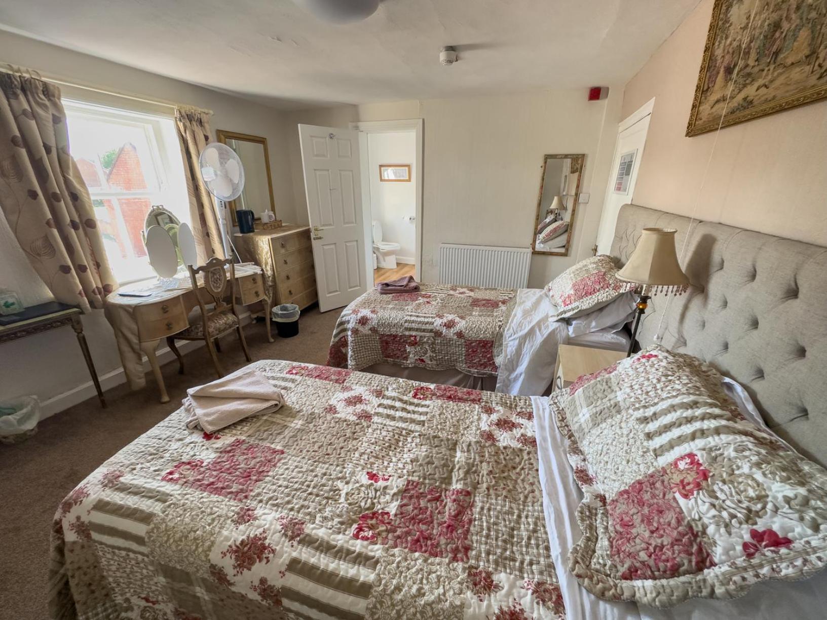 The Vintage Inn Веллингтон Экстерьер фото