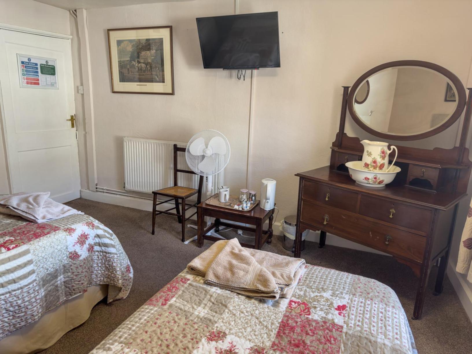 The Vintage Inn Веллингтон Экстерьер фото